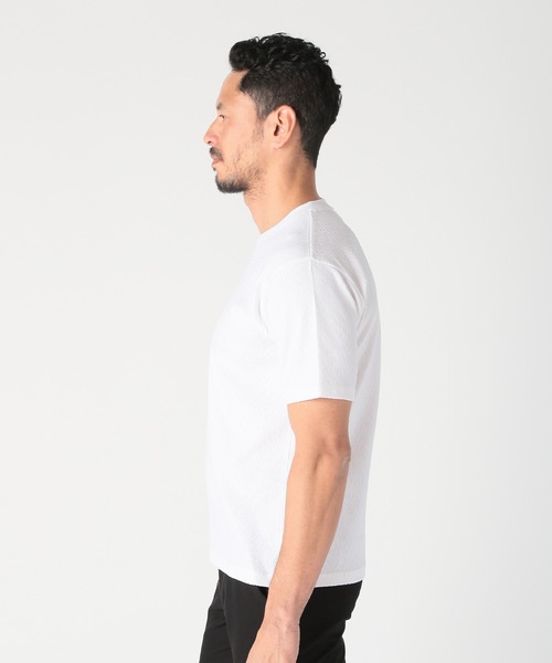 MEN'S BIGI（メンズビギ）の「シェブロン柄リンクスジャカードTシャツ<接触冷感><抗菌防臭>（Tシャツ/カットソー・メンズ・ダークネイビー/グリーン/ホワイト/グレー・04/03/02/01）」の6枚目の写真
