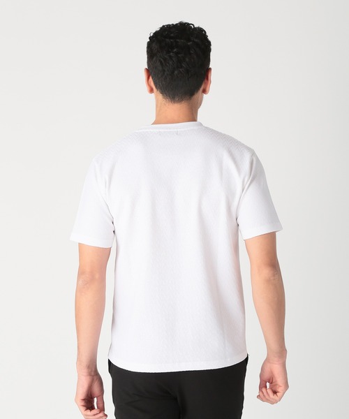 MEN'S BIGI（メンズビギ）の「シェブロン柄リンクスジャカードTシャツ<接触冷感><抗菌防臭>（Tシャツ/カットソー・メンズ・ダークネイビー/グリーン/ホワイト/グレー・04/03/02/01）」の8枚目の写真
