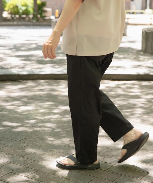 ITEMS URBANRESEARCH（アイテムズ アーバンリサーチ）の「ハイストレッチ リラックスパンツ（その他パンツ・メンズ・インディゴブルー/ベージュ/ブラック/カーキ・MEDIUM/LARGE/SMALL）」の9枚目の写真