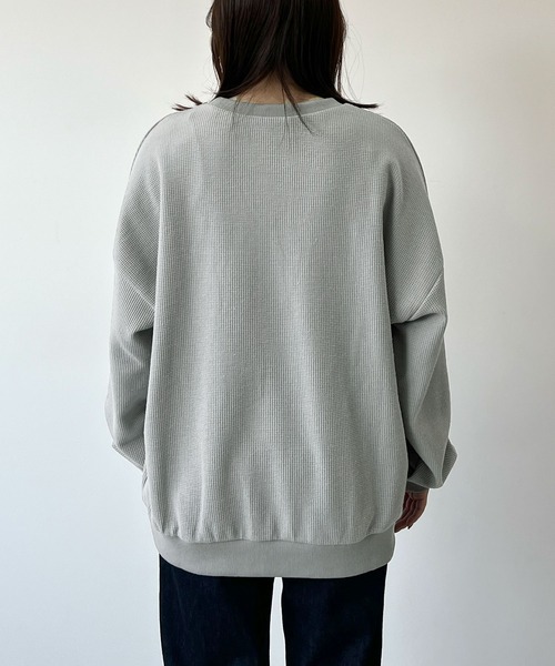 Futier land(フューティアランド)の「薄手オーバーサイズワッフルスウエット(スウェット・レディース・グレー/チャコールグレー/ピンク・FREE)」の19枚目の写真