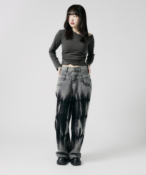Chick(チック)の「side gathered off-the-shoulder / サイドギャザーオフショルダー(Tシャツ/カットソー・レディース・ホワイト/グレー/ブラック/バーガンディー/ブラウン・FREE)」の20枚目の写真