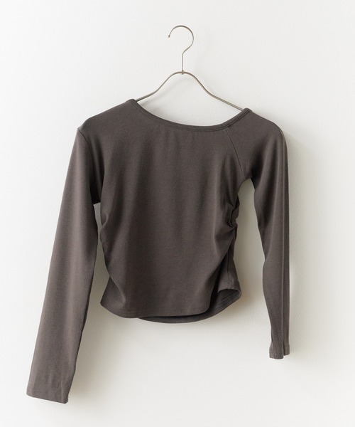 Chick(チック)の「side gathered off-the-shoulder / サイドギャザーオフショルダー(Tシャツ/カットソー・レディース・ホワイト/グレー/ブラック/バーガンディー/ブラウン・FREE)」の18枚目の写真