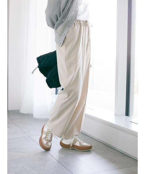 Samansa Mos2 blue（サマンサモスモスブルー）の「ピンタックイージーパンツ（その他パンツ・レディース・グリーン/ライトベージュ/ブラック/グレー・F）」の12枚目の写真