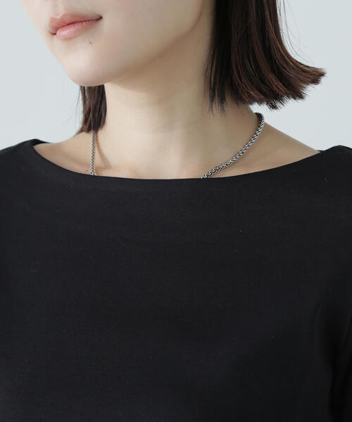 NATURAL BEAUTY BASIC（ナチュラルビューティーベーシック）の「◇ベーシックTシャツシリーズ ボートネック（Tシャツ/カットソー・レディース・オフホワイト/グレー/ブラック・FREE）」の9枚目の写真