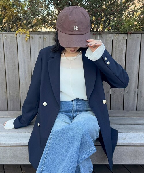 fredy emue（フレディエミュ）の「FR刺しゅうキャップ25（キャップ・レディース・チャコールグレー/ベージュ/ネイビー/ブラウン/レッド/ライトグリーン・FREE）」の3枚目の写真