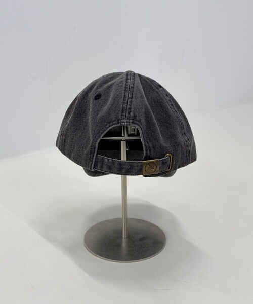 fredy emue（フレディエミュ）の「FR刺しゅうキャップ25（キャップ・レディース・チャコールグレー/ベージュ/ネイビー/ブラウン/レッド/ライトグリーン・FREE）」の9枚目の写真