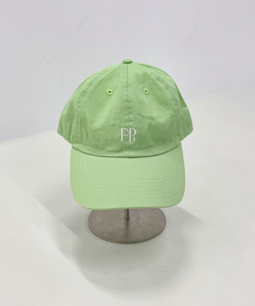 fredy emue（フレディエミュ）の「FR刺しゅうキャップ25（キャップ・レディース・チャコールグレー/ベージュ/ネイビー/ブラウン/レッド/ライトグリーン・FREE）」の16枚目の写真