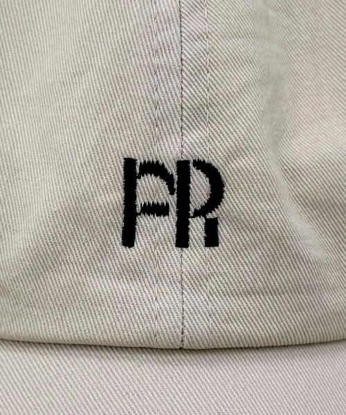 fredy emue（フレディエミュ）の「FR刺しゅうキャップ25（キャップ・レディース・チャコールグレー/ベージュ/ネイビー/ブラウン/レッド/ライトグリーン・FREE）」の21枚目の写真