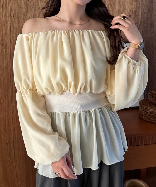 efill(エフィル)の「オフショル ボリューム シアー カジュアル ブラウス(シャツ/ブラウス・レディース・アイボリー/ラベンダー・FREE)」の14枚目の写真