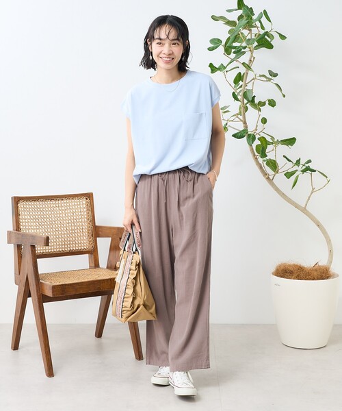 FREAK'S STORE(フリークスストア)の「<接触冷感/UV> AIRDRY HIGHCOOL フレンチスリーブTシャツ/エアドライ ハイクール フレンチスリーブTシャツ(Tシャツ/カットソー・レディース・ブラック/サックスブルー/ホワイト/ピンク/ベージュ・フリ-)」の6枚目の写真