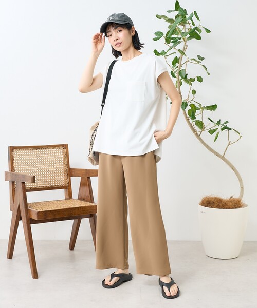 FREAK'S STORE(フリークスストア)の「<接触冷感/UV> AIRDRY HIGHCOOL フレンチスリーブTシャツ/エアドライ ハイクール フレンチスリーブTシャツ(Tシャツ/カットソー・レディース・ブラック/サックスブルー/ホワイト/ピンク/ベージュ・フリ-)」の14枚目の写真