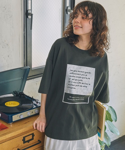 MONO-MART LADY'S(モノマートレディース)の「アソート メッセージ ロゴ グラフィック 半袖Tシャツ(Tシャツ/カットソー・レディース・チャコールグレー/アイボリー系/アイボリー/ネイビー/スミクロ・FREE)」の3枚目の写真
