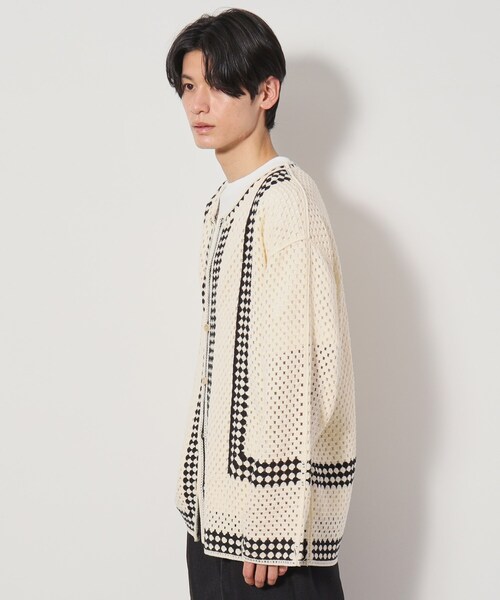 THE SHOP TK （ザ ショップ ティーケー ）の「クロシェ編み風ニットカーディガン（カーディガン/ボレロ・メンズ・アイボリー/ブラック・02/03）」の5枚目の写真