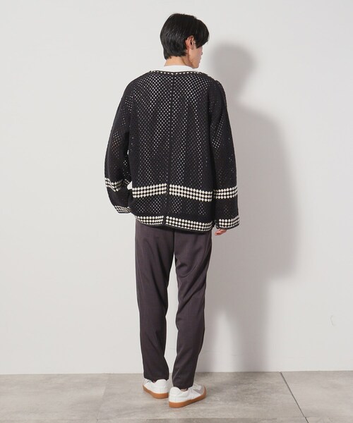 THE SHOP TK （ザ ショップ ティーケー ）の「クロシェ編み風ニットカーディガン（カーディガン/ボレロ・メンズ・アイボリー/ブラック・02/03）」の9枚目の写真