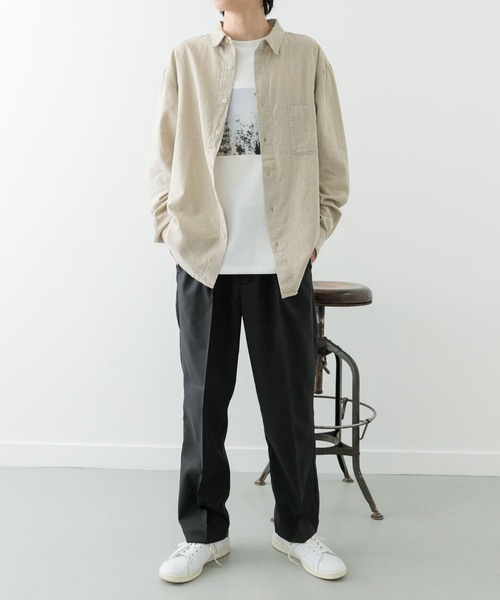 ITEMS URBANRESEARCH（アイテムズ アーバンリサーチ）の「『セットアップ対応』天然素材リネンコットンレギュラーカラーシャツ（シャツ/ブラウス・メンズ・アイボリー/チャコールグレー/ブラウン・MEDIUM/LARGE/X-LARGE）」の19枚目の写真