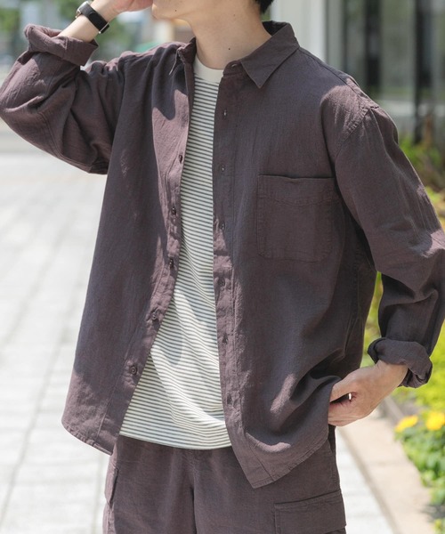 ITEMS URBANRESEARCH（アイテムズ アーバンリサーチ）の「『セットアップ対応』天然素材リネンコットンレギュラーカラーシャツ（シャツ/ブラウス・メンズ・アイボリー/チャコールグレー/ブラウン・MEDIUM/LARGE/X-LARGE）」の21枚目の写真
