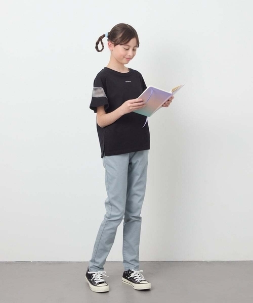 a.v.v（アーヴェヴェ）の「【累計1万枚販売/接触冷感/ジメジメ対策/毛玉になりにくい/安心の綿100％】[100-130]シアーギンガムキリカエスリーブＴシャツ（Tシャツ/カットソー・キッズ・ライトピンク/ブラック/ホワイト/ダークインディゴブルー・100/110/120/130）」の16枚目の写真