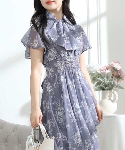 Lace Ladies(レースレディース)の「花柄 ボウタイリボン フレア袖 ティアード ワンピース(ワンピース・レディース・ブルーグレー/ブラック/アイボリー・S/FREE)」の6枚目の写真