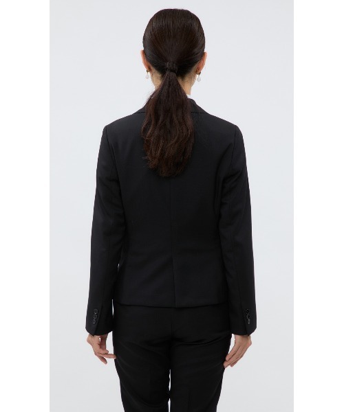 AOYAMA(アオヤマ)の「【テーラードジャケット】自宅で洗える!ベーシックジャケット・黒/無地|セットアップ対応可|リクルートからビジネスまで!(スーツジャケット・レディース・ブラック・15号/13号/11号/9号/7号/5号/17号)」の15枚目の写真