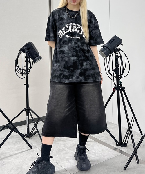 Figments(フィグメンツ)の「ゴシックロゴタイダイビッグT(Tシャツ/カットソー・レディース・ブラック/グレー・FREE)」の11枚目の写真