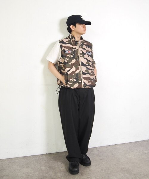 WHO'S WHO gallery(フーズフーギャラリー)の「【UNISEX/ユニセックス】COOPER FACTワッペンジップベスト(ベスト・レディース・ブラック/ブラウン系その他/チャコールグレー/ブラウン・FREE)」の17枚目の写真
