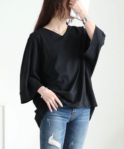 GOLDJAPAN(ゴールドジャパン)の「Vネックワイド袖ドルマンコットンカットソー【大きいサイズ対応】(Tシャツ/カットソー・レディース・ミント/ベージュ系/オフホワイト/チャコールグレー/ブラック・LL~3L/4L~5L)」の2枚目の写真