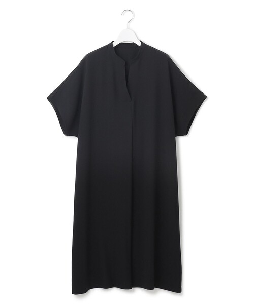 23区 L(ニジュウサンクオオキイサイズ)の「【Lサイズ限定/吸水速乾/UVカット/接触冷感/】ストレッチジョーゼット 半袖ワンピース(ワンピース・レディース・ネイビー系/ブラック系・44/46)」の13枚目の写真