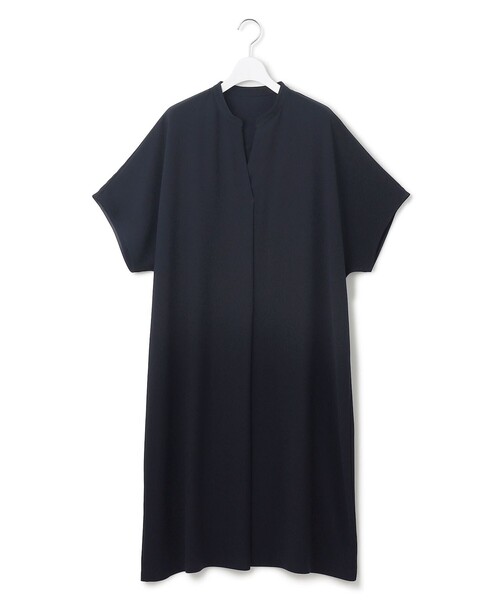 23区 L(ニジュウサンクオオキイサイズ)の「【Lサイズ限定/吸水速乾/UVカット/接触冷感/】ストレッチジョーゼット 半袖ワンピース(ワンピース・レディース・ネイビー系/ブラック系・44/46)」の16枚目の写真