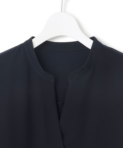 23区 L(ニジュウサンクオオキイサイズ)の「【Lサイズ限定/吸水速乾/UVカット/接触冷感/】ストレッチジョーゼット 半袖ワンピース(ワンピース・レディース・ネイビー系/ブラック系・44/46)」の18枚目の写真