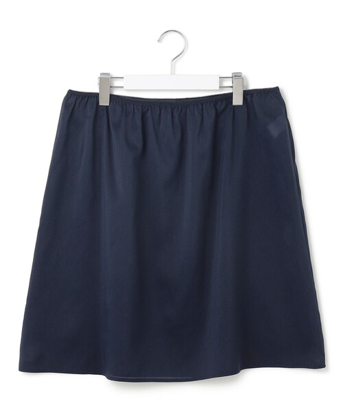 23区 L(ニジュウサンクオオキイサイズ)の「【Lサイズ限定/吸水速乾/UVカット/接触冷感/】ストレッチジョーゼット 半袖ワンピース(ワンピース・レディース・ネイビー系/ブラック系・44/46)」の22枚目の写真