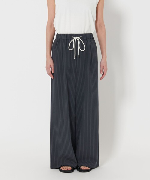 パンツ UNITED ARROWS
by DAISUKE OBANA ESSENS テック トロピカル サイドシャーリング 1プリーツ スラックス UA