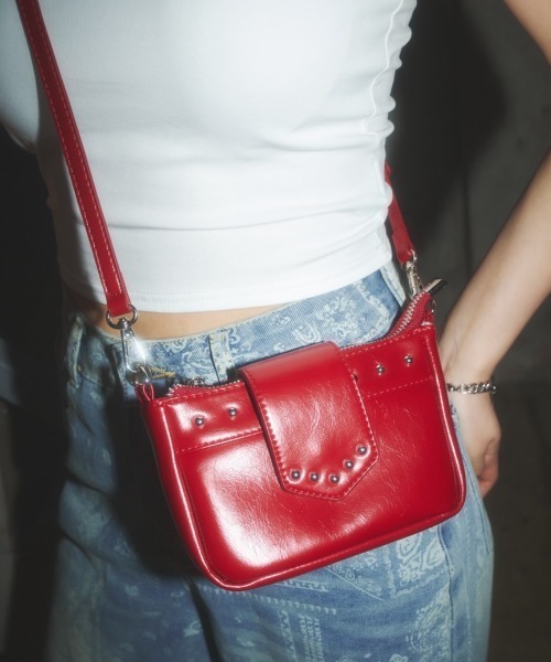 BLONDEY（ブロンディ）の「スタッズ2wayミニバッグ（ショルダーバッグ・レディース・レッド/シルバー/ブラック・FREE）」の14枚目の写真