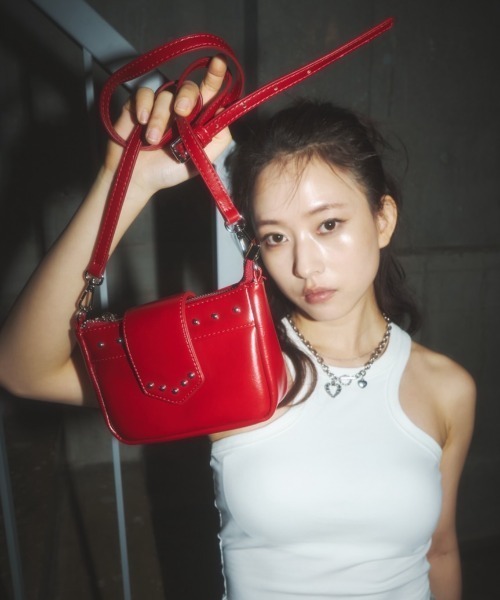 BLONDEY（ブロンディ）の「スタッズ2wayミニバッグ（ショルダーバッグ・レディース・レッド/シルバー/ブラック・FREE）」の17枚目の写真