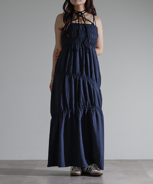 apres jour mignon（アプレジュールミニョン）の「シャーリングキャミワンピース【ZOZOTOWN限定アイテム】（ワンピース・レディース・レッド/ネイビー/オフホワイト・SMALL/X-LARGE/MEDIUM）」の8枚目の写真