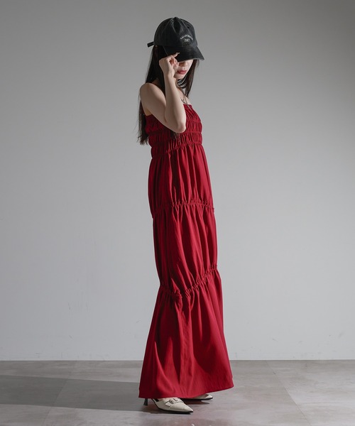 apres jour mignon（アプレジュールミニョン）の「シャーリングキャミワンピース【ZOZOTOWN限定アイテム】（ワンピース・レディース・レッド/ネイビー/オフホワイト・SMALL/X-LARGE/MEDIUM）」の17枚目の写真