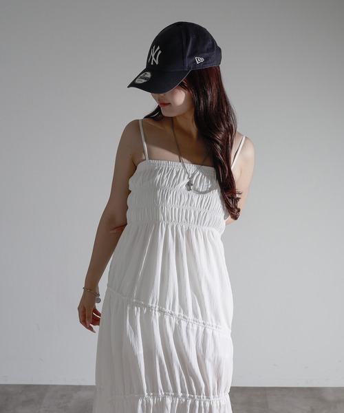 apres jour mignon（アプレジュールミニョン）の「シャーリングキャミワンピース【ZOZOTOWN限定アイテム】（ワンピース・レディース・レッド/ネイビー/オフホワイト・SMALL/X-LARGE/MEDIUM）」の20枚目の写真