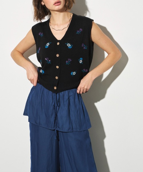 Unitage（ユニテージ）の「フラワースパンコールニットベスト（ベスト・レディース・オレンジ/ホワイト/ブラック・FREE）」の21枚目の写真