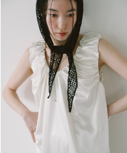 DRWCYS(ドロシーズ)の「ギャザーサテンワンピース(ワンピース・レディース・ホワイト/ブラック・FREE)」の9枚目の写真