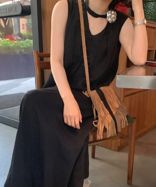 FREE STYLISTS(フリー スタイリスト)の「YUGA_YGMC V-neck A-line dress(ワンピース・レディース・ベージュ/ブラック/オフホワイト・FREE)」の17枚目の写真