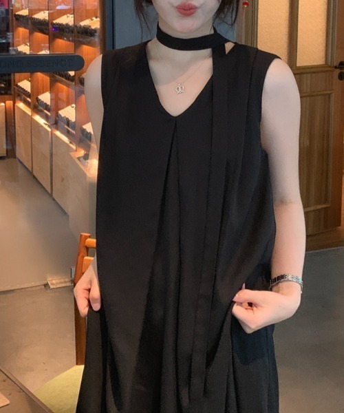 FREE STYLISTS(フリー スタイリスト)の「YUGA_YGMC V-neck A-line dress(ワンピース・レディース・ベージュ/ブラック/オフホワイト・FREE)」の16枚目の写真