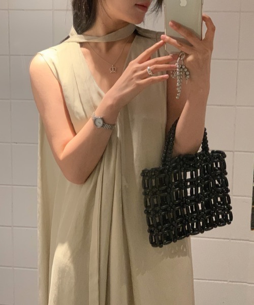 FREE STYLISTS(フリー スタイリスト)の「YUGA_YGMC V-neck A-line dress(ワンピース・レディース・ベージュ/ブラック/オフホワイト・FREE)」の13枚目の写真