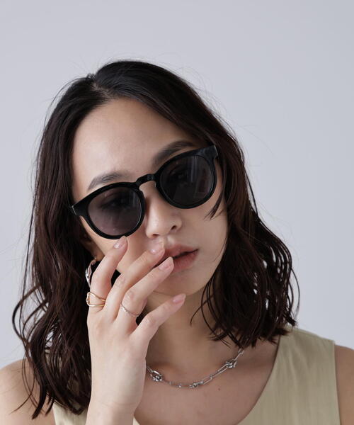 FREE'S MART（フリーズマート）の「ソリッドサングラス（サングラス・レディース・ブラウン系その他/ベージュ/ブラック・ﾌﾘ-）」の7枚目の写真