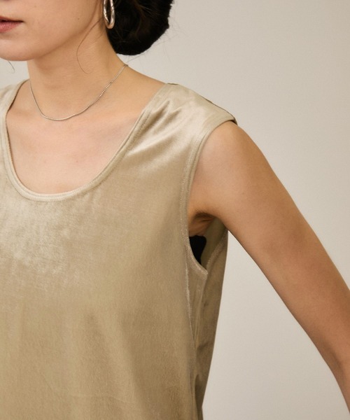 SALON adam et rope'（サロン アダム エ ロペ）の「トリアセベロア前後2WAYノースリーブ/タンクトップ / セットアップ対応（タンクトップ・レディース・ベージュ/ブラック・FREE）」の14枚目の写真