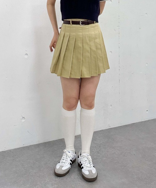 archives(アルシーヴ)の「チノプリーツミニスカート(スカート・レディース・ベージュ/ネイビー/チャコールグレー・MEDIUM)」の18枚目の写真