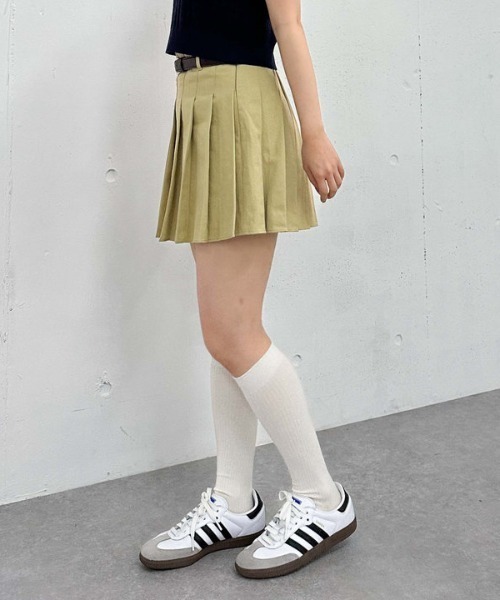 archives(アルシーヴ)の「チノプリーツミニスカート(スカート・レディース・ベージュ/ネイビー/チャコールグレー・MEDIUM)」の17枚目の写真