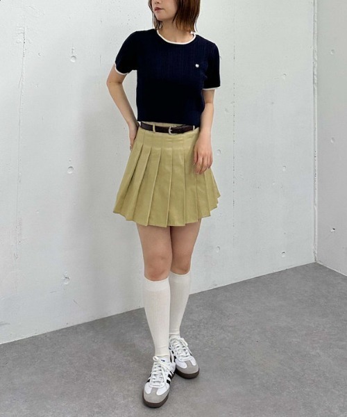 archives(アルシーヴ)の「チノプリーツミニスカート(スカート・レディース・ベージュ/ネイビー/チャコールグレー・MEDIUM)」の14枚目の写真