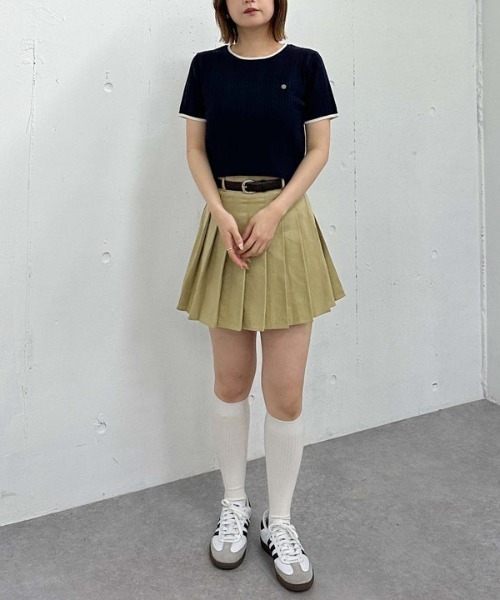 archives(アルシーヴ)の「チノプリーツミニスカート(スカート・レディース・ベージュ/ネイビー/チャコールグレー・MEDIUM)」の13枚目の写真