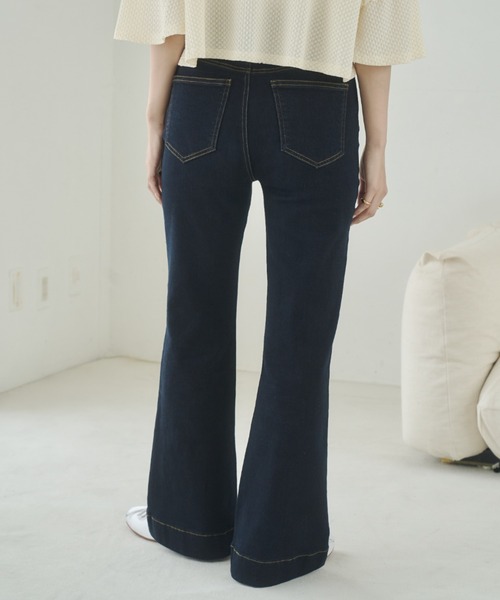 REMOON（リムーン）の「フレアデニムパンツ（デニムパンツ・レディース・ネイビー/ブルー・MEDIUM/SMALL）」の7枚目の写真