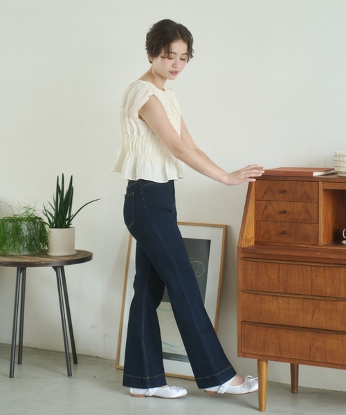 REMOON（リムーン）の「フレアデニムパンツ（デニムパンツ・レディース・ネイビー/ブルー・MEDIUM/SMALL）」の21枚目の写真