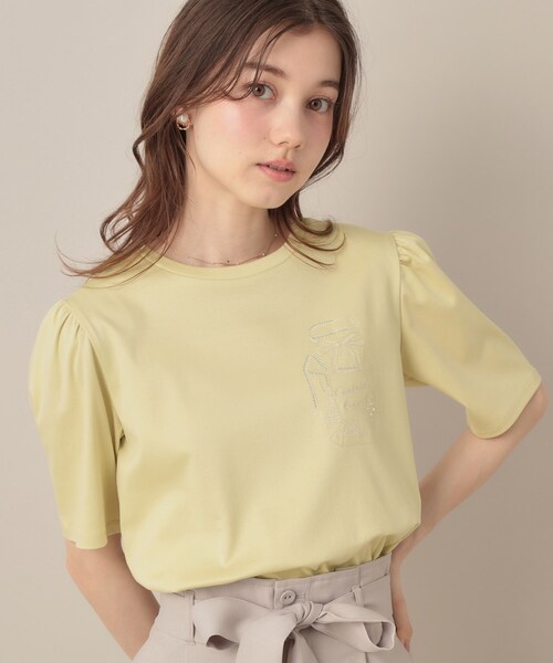 couture brooch（クチュールブローチ）の「【接触冷感・UV機能あり・マシンウォッシャブル】60シルケット パフュームエンブロTシャツ（Tシャツ/カットソー・レディース・ピンク/オフホワイト/イエロー系その他/ブラック・42/40/36/38）」の3枚目の写真